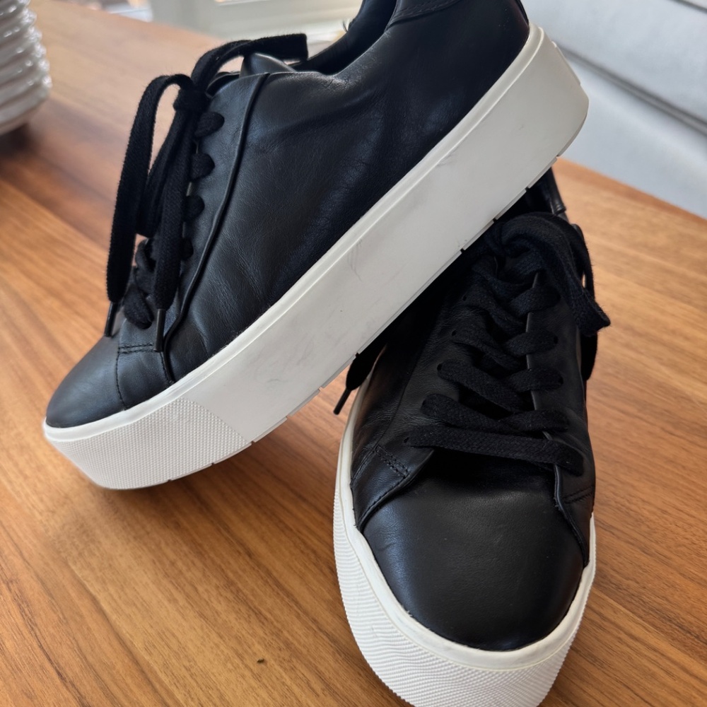 Woman's -Vince - Black Leather Benfield Leather Platform Sneaker (size - 6) - Picture 9 of 16